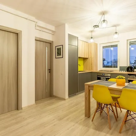 Apartment Modern And Stylish W Terrace *