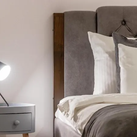 Modern And Stylish W Terrace アパート