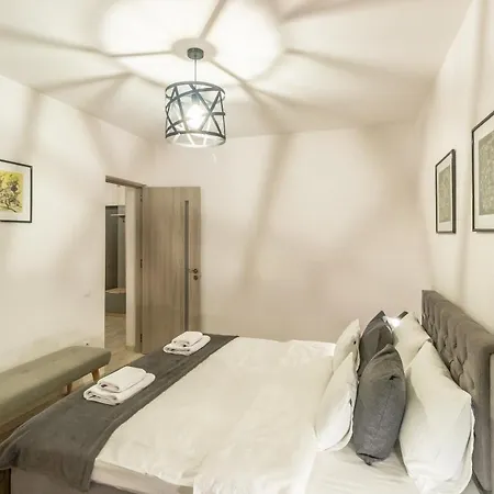 アパート Modern And Stylish W Terrace クルージュ＝ナポカ