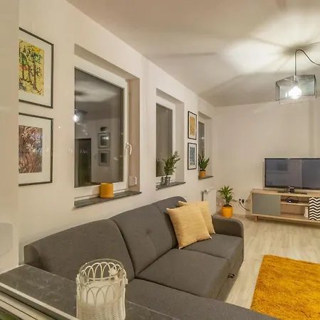 Apartment Modern And Stylish W Terrace