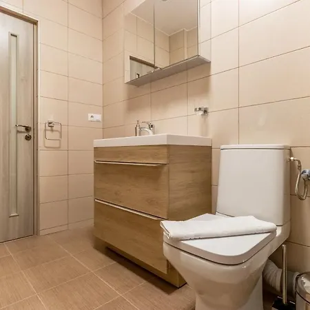 Lägenhet Modern And Stylish W Terrace